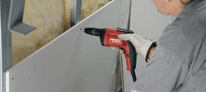 HİLTİ SD 5000 ALÇIPAN VİDALAMA MAKİNESİ (KABLOLU)