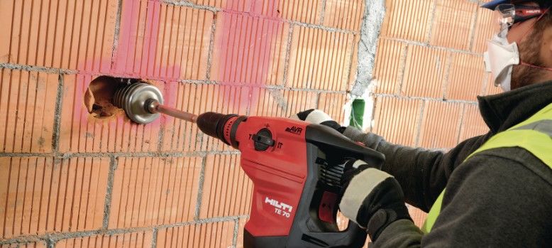 HİLTİ TE 70-AVR DARBELİ DELİCİ Delici-kırıcı 230V #2063007