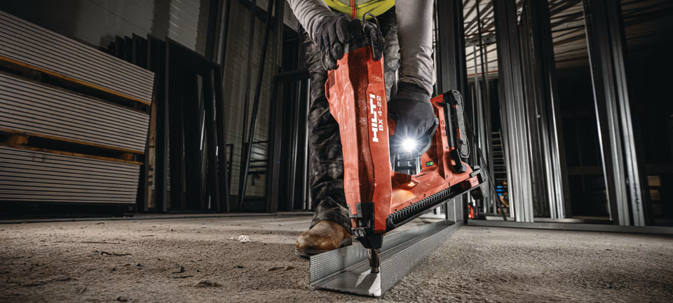 HILTİ  BX 4-22 AKÜLÜ BETON ÇİVİ ÇAKMA TABANCASI  + B 22-85 BATARYA + C 6-22 ŞARJ CİHAZI